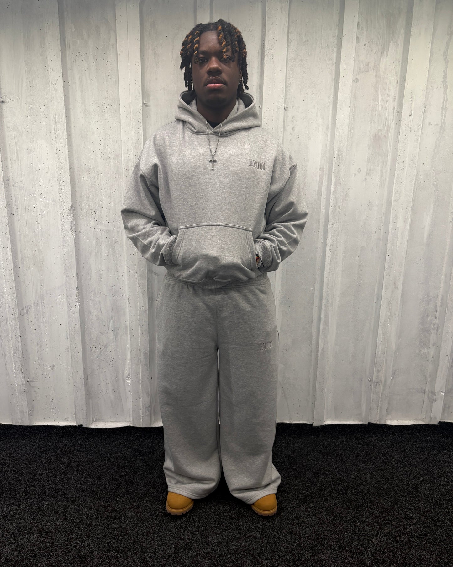 CORE BASIC HOODIE