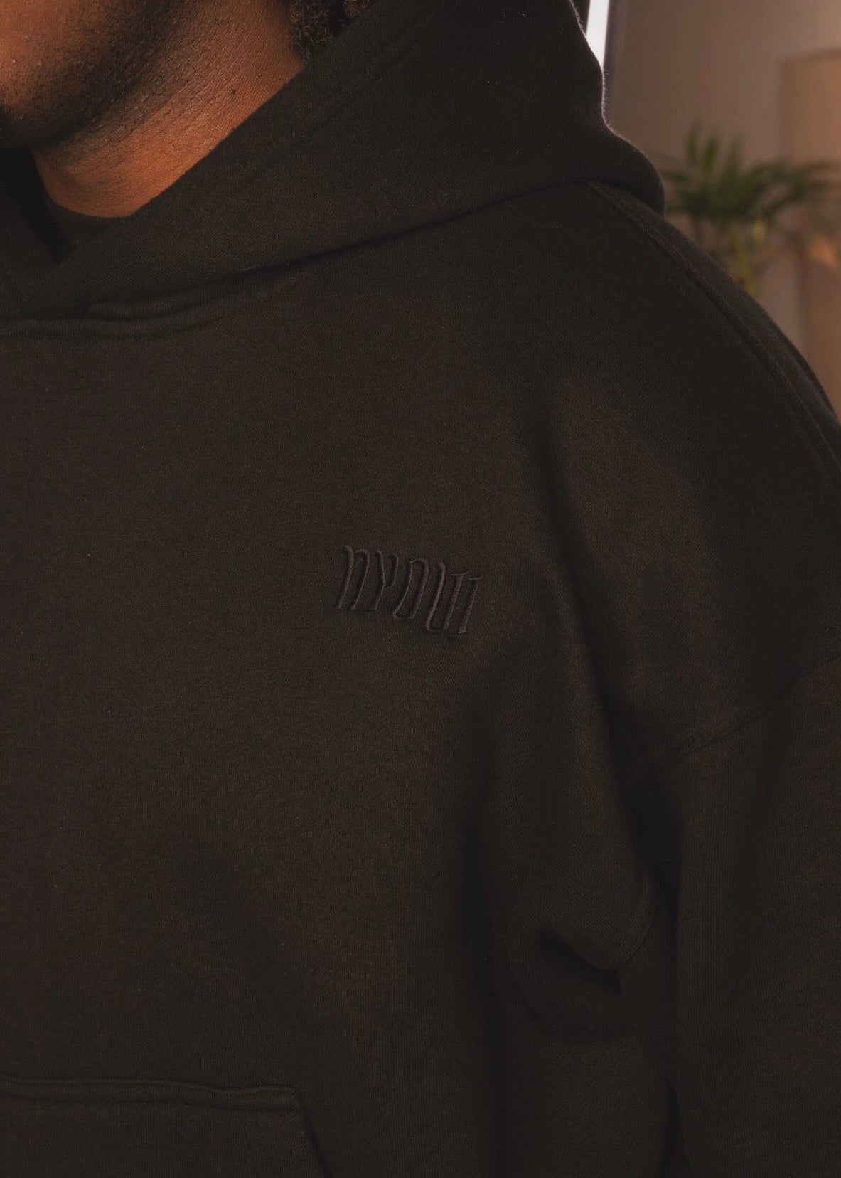 NEUTRALS HOODIE - BLACK